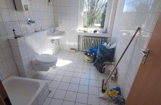 Wohnung mieten in Peter-Rasspe-Straße 61, 42651 Solingen-Mitte, Helle und frisch renovierte 2-Zimmerwohnung zu vermieten!