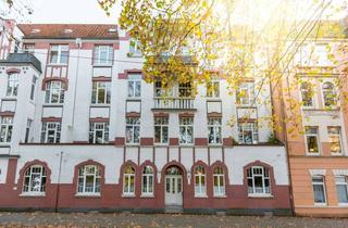 Wohnung mieten in Hinrich-Schmalfeldt-Straße 18, 27576 Lehe, Große 3-Zimmer-Wohnung mit Altbau-Charme in Bremerhaven-Lehe!