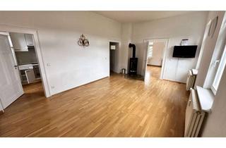 Wohnung mieten in Suhler Chaussee 21, 98528 Suhl, Schmiedefeld - 3-Raum-Whg in Landhausvilla - Wo andere Urlaub machen