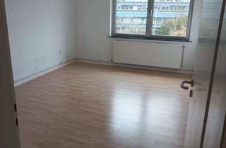 Wohnung mieten in Pieperstraße 46, 31135 Hildesheim, Helle 2-Zimmer-Wohnung mit Balkon.