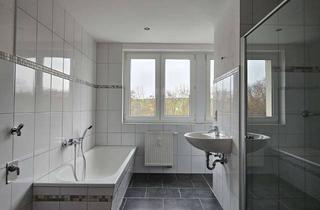 Wohnung mieten in Unnaer Straße 38, 04720 Döbeln, Große 3-Raumwohnung mit modernem Bad und Fahrstuhl
