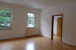 Wohnung mieten in 08451 Crimmitschau, Geräumige Dreiraumwohnung mit Einbauküche!