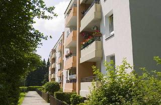 Wohnung mieten in Otto-Hahn-Straße 12, 42897 Remscheid, Renovierte 3-Zimmer-Wohnung am Hackenberg frei