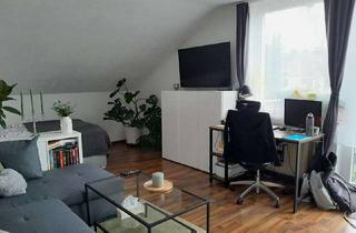 Wohnung mieten in Vaalser Str. 147, 52074 Aachen, Ruhige, renovierte Dachgeschosswohnung im Grünen teilmöbliert mit großem Balkon.
