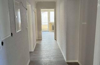 Wohnung mieten in Steinbronnenstraße 36, 97980 Bad Mergentheim, Sanierte 3,5-Zimmer-Erdgeschosswohnung mit Balkon und Terrasse in Bad Mergentheim-Edelfingen