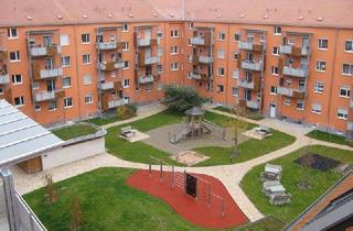 Wohnung mieten in Herbartstr. 03, 90461 Glockenhof, 3-Zimmer-Wohnung mit Balkon im 3. Stock (ohne Aufzug)