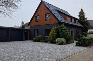 Wohnung mieten in Klein-Ostiemer-Weg 91a, 26419 Schortens, Oberwohnung Küche, Garten, Garage