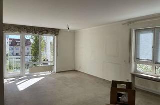 Wohnung mieten in Henlestraße, 97074 Frauenland, Geräumige 4-Zimmer Wohnung mit Balkon in Würzburg-Frauenland