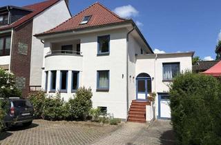 Villa kaufen in 24306 Plön, Charmante Stadtvilla mit weiterer Einheit im Zentrum von Plön in direkter Nähe zum Großen Plöner See
