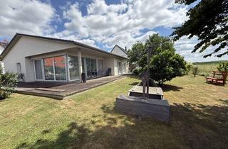 Einfamilienhaus kaufen in 86500 Kutzenhausen, Einfamilienhaus-Bungalow mit Doppelgarage auf 652 m² Grundstück in Kutzenhausen-Maingründel
