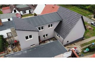 Doppelhaushälfte kaufen in 06295 Lutherstadt Eisleben, KfW E-Effizienz A+, Wärmepumpe, Dämmung, Solar, Wallbox, teilsaniert DHH Doppelhaushälfte