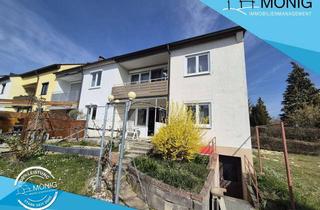 Haus kaufen in Sommerhofenstraße 45, 71067 Sindelfingen, Zweifamilienhaus mit großem Garten, Terrasse, Balkon und 1 Garage am Sommerhofenpark in Sindelfingen