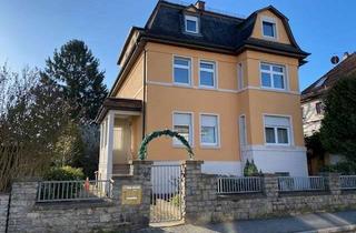 Mehrfamilienhaus kaufen in 61440 Oberursel, OBERURSEL: Stilvolles Altbau-Mehrfamilienhaus mit architektonischem Charme in ruhiger Wohnlage!