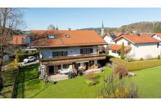 Wohnung kaufen in 83346 Bergen, Charmante 3-Zimmer-Dachgeschoss-Wohnung in Bergen mit Blick auf den Hochfelln und Kloster Maria Eck