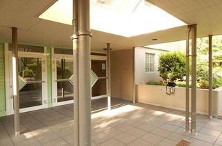 Wohnung kaufen in 55128 Bretzenheim, MZ-BRETZENHEIM, ETW 17. OG mit 107 m²für 3,5 ZKBWC+2Loggien, Pool-Haus, Spielplatz - sofort frei