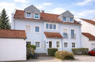 Wohnung kaufen in 84030 Ergolding, Gut aufgeteilte 2,5-Zimmer-Dachgeschosswohnung in erster Reihe zur Isar in Ergolding-Piflas