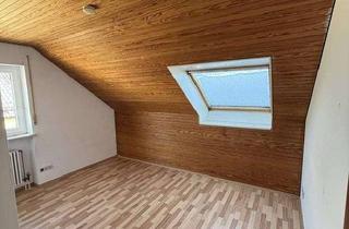 Wohnung mieten in 86156 Kriegshaber, Großzügige 5-Zimmer Dachgeschosswohnung mit Balkon in Augsburg-Kriegshaber