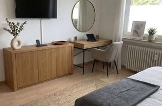 Wohnung mieten in Starkenburger Straße 69, 60386 Fechenheim, Ruhiges Zimmer in 3-Zimmer-Wohnung - Alters-WG in Frankfurt-Fechenheim (ideal für Senioren)