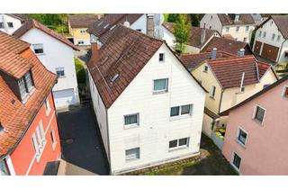 Haus kaufen in 88250 Weingarten, Kapitalanleger aufgepasst: Solides Wohnhaus mit 3 Wohnungen in Nähe zur Hochschule