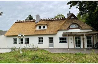 Haus kaufen in Seegaarder Weg 10, 24975 Husby, Ansprechendes Reetdach-Haus mit Einliegerwohnung