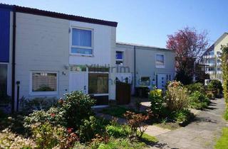 Reihenhaus kaufen in 27474 Cuxhaven, Familienidyll im Grünen: Reihenhaus in begehrter Lage in Cuxhaven mit wunderschönem Garten.