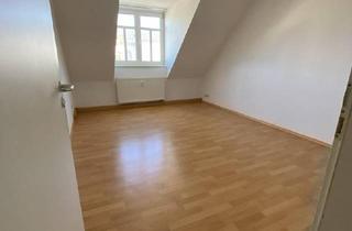 Wohnung mieten in 04626 Schmölln, Gemütliche, sonnige 2-Zimmer-Dachgeschosswohnung mit Dachterrasse