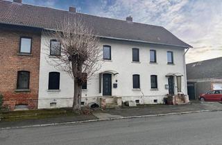 Einfamilienhaus kaufen in 31185 Söhlde, Söhlde-Steinbrück: Einfamilienhaus mit Einliegerwohnung, Keller und Carport