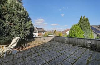 Einfamilienhaus kaufen in 75196 Remchingen, Zuhause mit vielen Möglichkeiten – Großzügiges Einfamilienhaus mit Einliegerwohnung, Garten und Dachterrasse in schöner Ortsrandlage