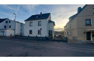 Einfamilienhaus kaufen in 56412 Nentershausen, Nentershausen - Einfamilienhaus mit großem Garten und Poolanlage