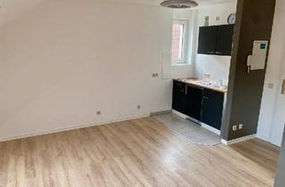 Wohnung kaufen in 66386 St. Ingbert, Sankt Ingbert - 1-Zimmer DG Wohnung + Tiefgarage in St. Ingbert (zentrumsnah)