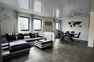 Wohnung kaufen in 71364 Winnenden, Winnenden - Provisionsfrei: Smart Wohnen in Winnenden: 5 Zi., barrierearm, Design-Küche & Gewölbekeller