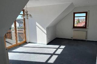 Wohnung kaufen in 90584 Allersberg, Allersberg - Großzügige und helle Dachgeschosswohnung in Allersberg