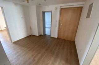 Wohnung mieten in 93055 Ostenviertel, Helle 4-Zimmer Dachgeschosswohnung in Regensburg-Ost
