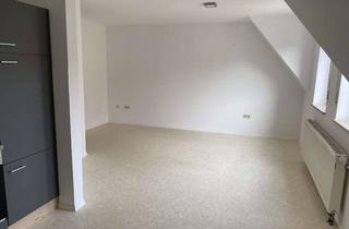 Wohnung mieten in Dorfstraße 12, 97950 Großrinderfeld, Renovierte Wohnung mit drei Zimmern und EBK in Großrinderfeld-Schönfeld