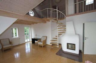 Wohnung mieten in Herrnbergstraße 58, 91077 Neunkirchen, DG-Wohnung mit herrlicher Aussicht, 2,5 Zimmer, Galerie, EBK, 2 Balkone