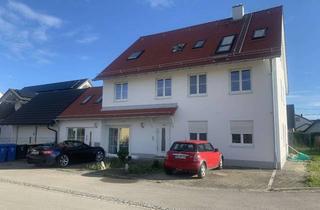 Wohnung mieten in 86511 Schmiechen, Stilvolle 4-Zimmer-Wohnung mit gehobener Ausstattung und Terasse und EBK in Schmiechen