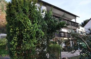 Mehrfamilienhaus kaufen in 75378 Bad Liebenzell, Provisionsfrei: 6,7+% Rendite: Mehrfamilienhaus (9 ETWs) mit Burgblick in Bad Liebenzell