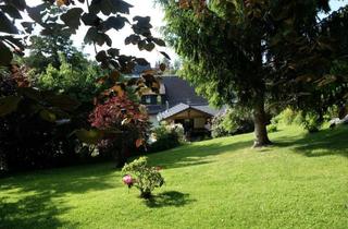 Haus kaufen in 09236 Claußnitz, Attraktives 1-2 Familienhaus mit traumhaftem Grundstück und Pool