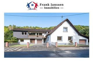 Haus kaufen in 53534 Wirft, NEUER PREIS! Freistehendes Doppel-Wohnhaus in Pomster - Nähe Nürburgring - 2 Garagen - Waldblick