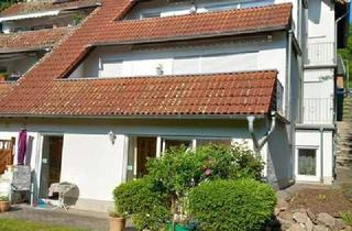 Wohnung kaufen in 53937 Schleiden, Charmante und gepflegte Eigentumswohnung mit toller Aussicht in ruhiger Lage