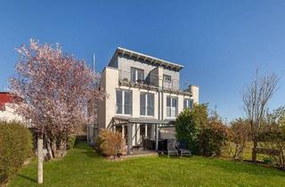 Haus kaufen in Am Britzer Garten, 12347 Berlin, Berlin - Private Idylle auf 216 m² am Britzer Garten - Pool, Kamin, Photovoltaik und Dachterrasse