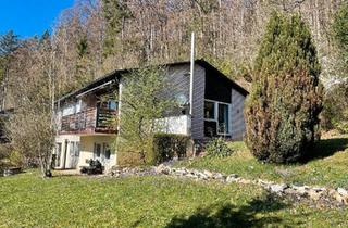 Haus kaufen in 91349 Egloffstein, Egloffstein - Ein-Zweifamilienhaus Egloffstein 210 qm Wohnfläche 1097 qm Grund