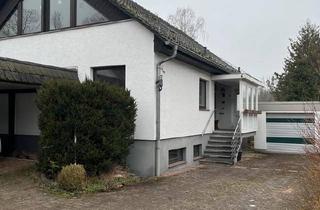 Einfamilienhaus kaufen in 31789 Hameln, Hameln - Geräumiges Einfamilienhaus mit 6 Zimmern, Garage u. Carport in HM