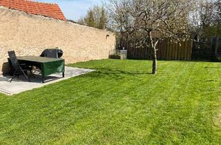 Wohnung kaufen in 97922 Lauda-Königshofen, Lauda-Königshofen - Wohneinheiten eines Zweifamilienhauses zu verkaufen!