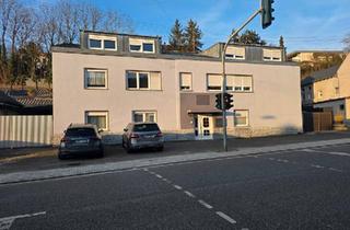 Wohnung kaufen in 66130 Saarbrücken, Saarbrücken - ETW 155 m² * neue Klimaanlage * NEU renoviert mit PKW Stellplatz