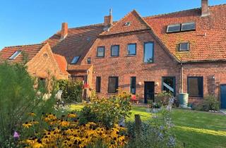 Haus kaufen in 24996 Sterup, Sterup - Gemeinsam Wohnen, lichtdurchflutete historische Schule, ostseenah
