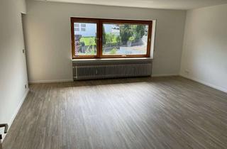 Wohnung mieten in 91207 Lauf, Helle, großzügige 3,5-Zim.-Whg. in Lauf-Schönberg, am Waldrand (opt. mit Hausmeistertätigkeit)