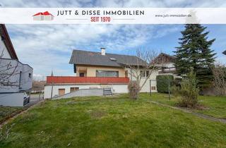 Haus kaufen in 76456 Kuppenheim, Bezugsfreies Dreifamilienhaus mit sonnigem Gartengrundstück und 3 Garagen in Kuppenheim