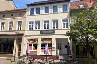 Anlageobjekt in Ernst-Thälmann-Str. 23, 39638 Gardelegen, Attraktives Wohn- & Geschäftshaus mit laufendem Imbiss in Innenstadtlage