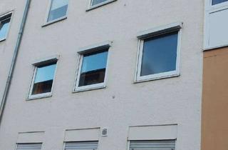 Wohnung kaufen in Wertingerstraße 20, 85053 Ingolstadt, Charmante 3-Zimmer-Wohnung im 3. OG mit Balkon in Ingolstadt-SüdOst nähe Klenzepark